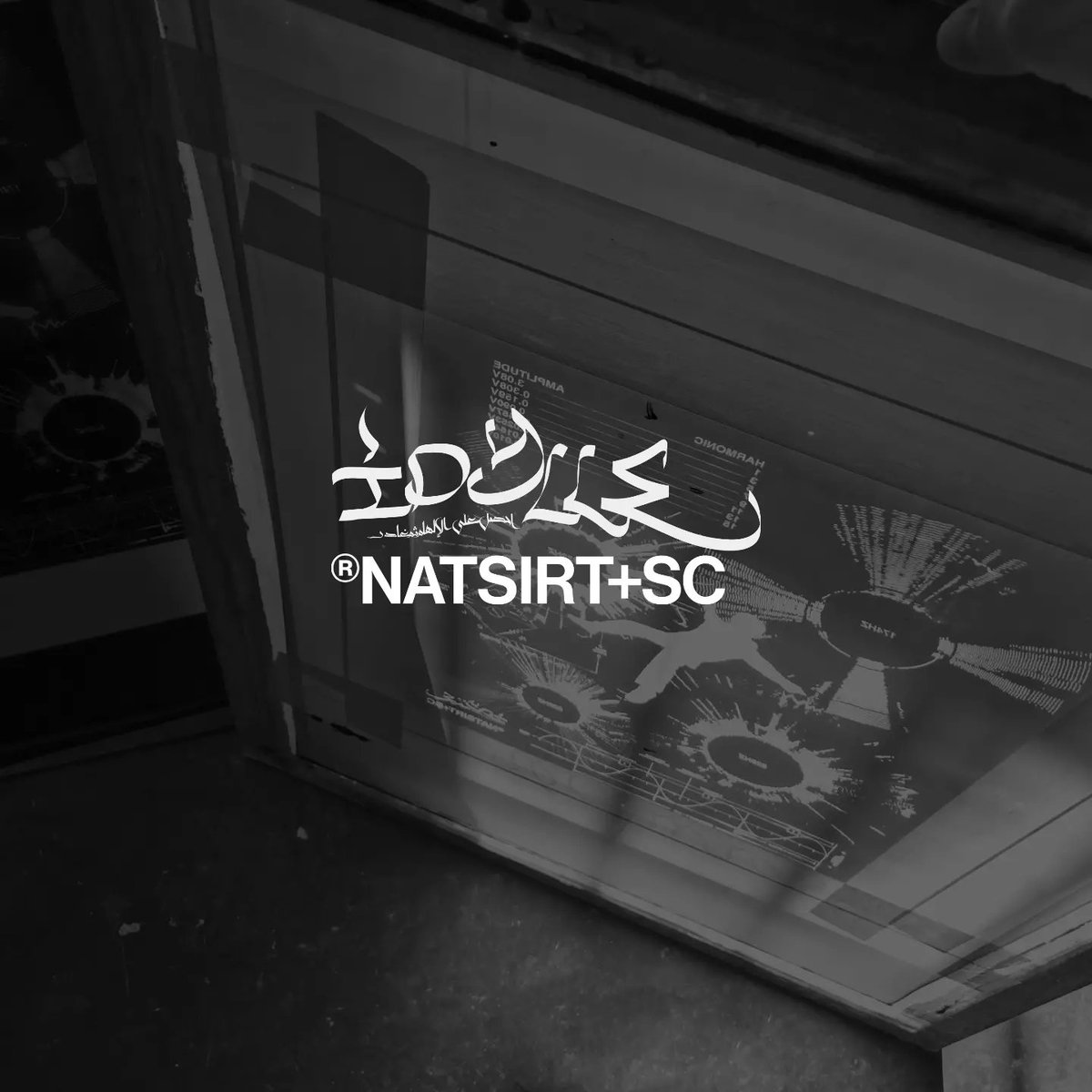 NATSIRT_SC's tweet photo. NATSIRT+IDYLLE 
Harmonic distortion hoodie
Drop very soon
Stay tuned
—
Science is everywhere, just look around https://t.co/9JJvy8c4tW