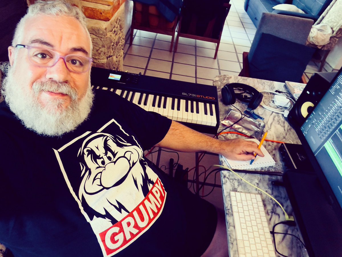 BenjaminKoll's tweet photo. 4th day of my 8 Challenge and I have 4 and 1/2 new songs in the can π€ͺππ€πΌπΆ #goals #musicbybears #picsofbears #picsbybears #recordingsession #recordingartist #musicwriting https://t.co/lYXqaYCTkC