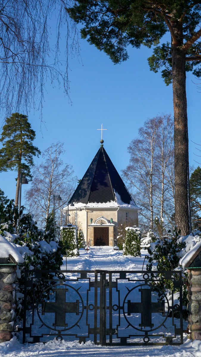 Lomeanor's tweet photo. Invierno en su máxima verticalidad ⛄🏭💙 https://t.co/1d4Knr0nfs