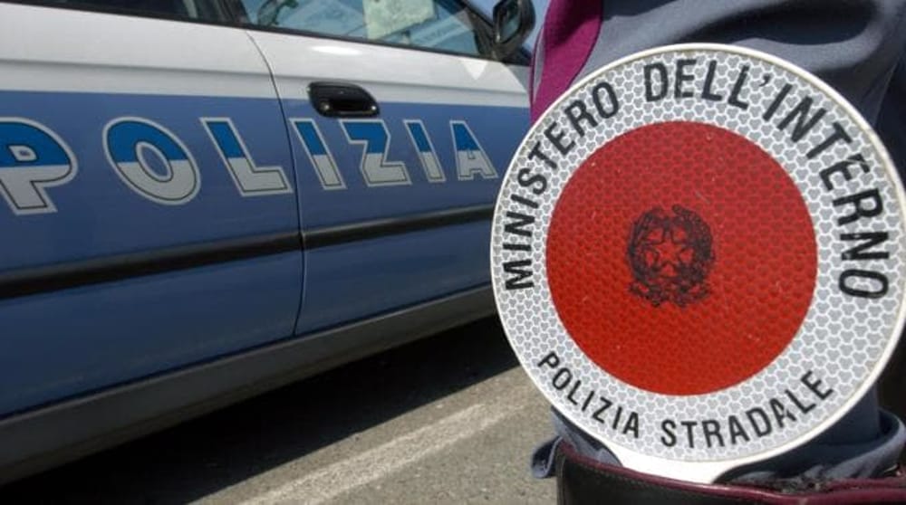 ilSicilia's tweet image. #Cronaca #alcoltest Mazara del Vallo (TP), corsa per sfuggire alla polizia: conducente risultato positivo ad alcol test e droga dlvr.it/SkGHyP