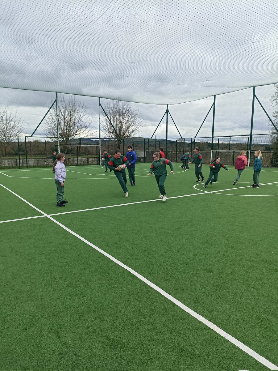 CilldararfcC's tweet photo. Another great day of rugby at Scoil bhride milltown today with 5th &amp; 6th class
@CillDaraRFC
@LeinsterBranch @JoeyCSnr #neverstopcompeting
#FromTheGroundUp 🏉🏉🏉 https://t.co/WIFmitZf0l