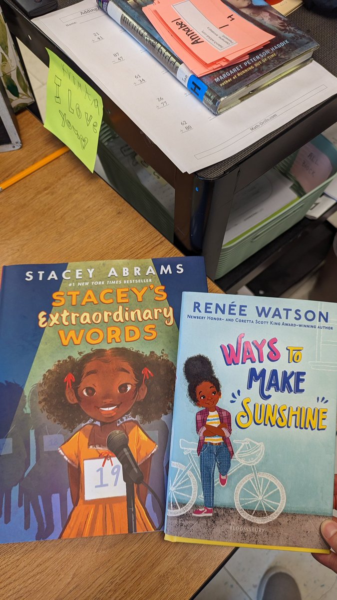 readwithmsreed's tweet photo. Thanks so much to @Lindsay4Wake for reading to us today for Read Across America day! We loved having you visit and read The Sour Grape! 
We are so excited about our new library additions too! ❤️❤️ Yay for reading! #SalemRollinStrong @SalemElementary https://t.co/SxPXjeq2Pv