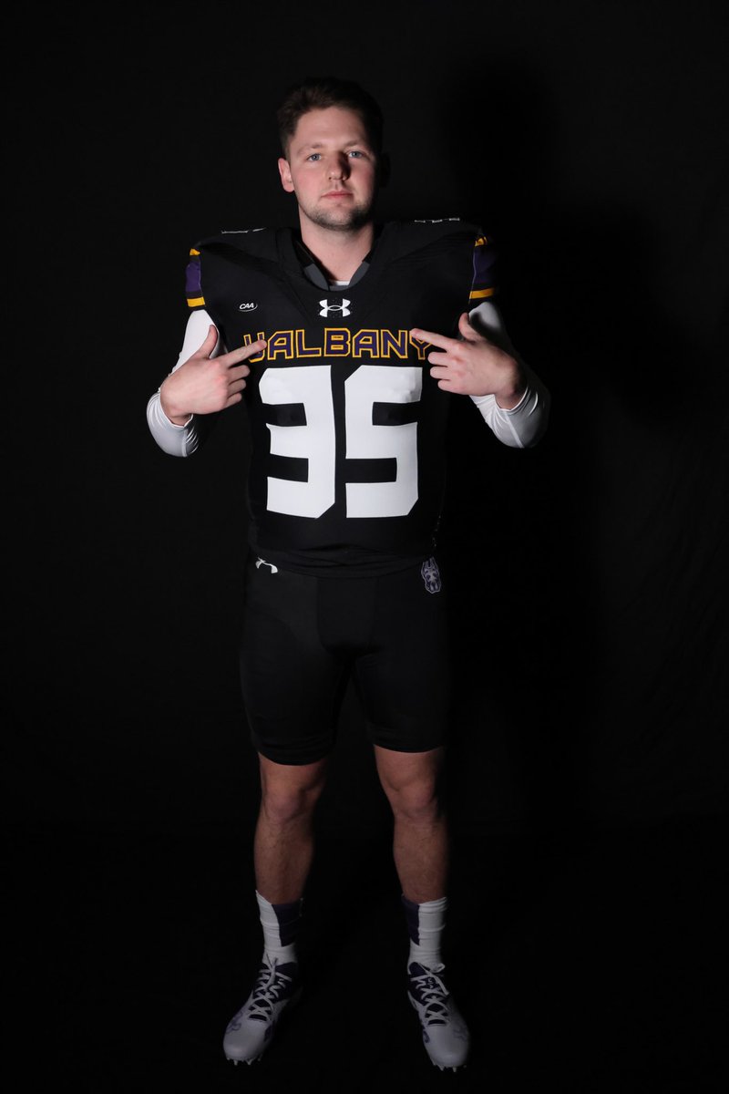 Owen Rozanc tweet media