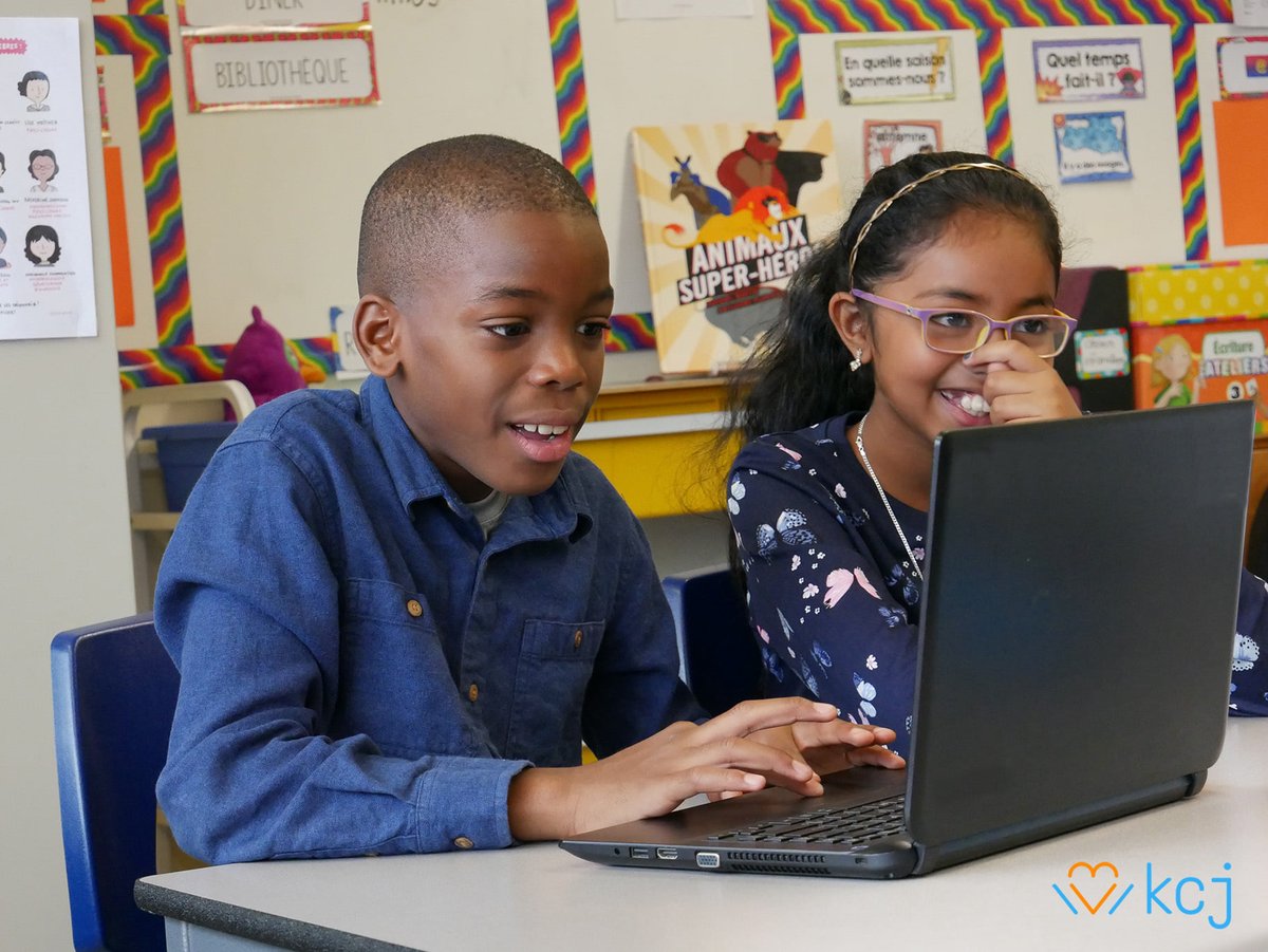 KidsCoding's tweet image. 💻 Computers and #programming  shouldn&apos;t be intimidating! Our “Code in the classroom” workshops are here to help teachers introduce #digital skills education in their classrooms! 🤝👨‍🏫 #TechnologyEducation #ComputationalThinking