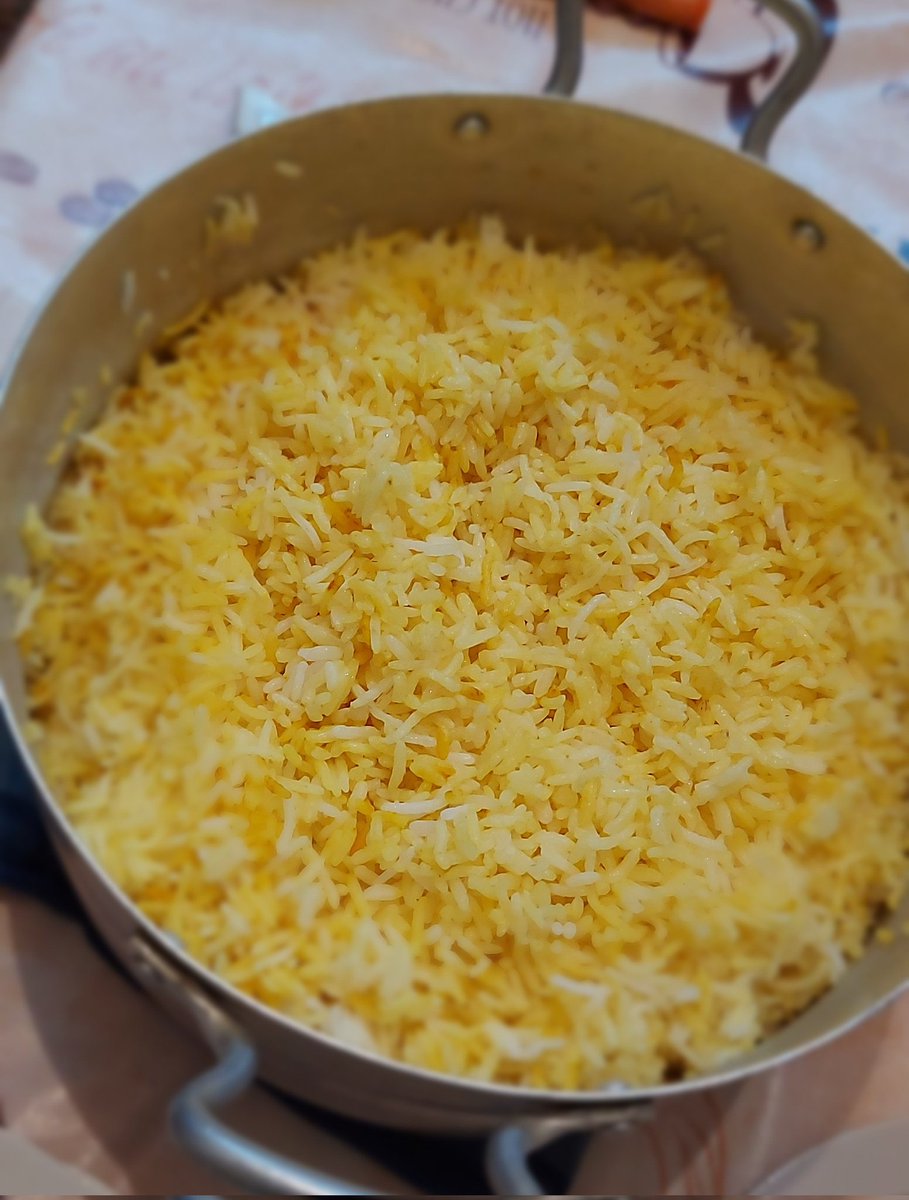 AygunSamadova's tweet photo. #Azerbaijanicuisine #plov #pilaff #Azerbaycanmetbexi #Azerbaiyán #Azerbaycanplovu #millimetbex #rice https://t.co/itXWM3WWUx