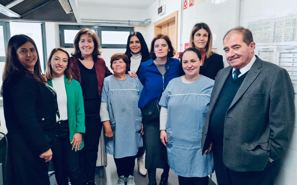 A Ministra <a href="/Ana_M_MG/">Ana Mendes Godinho</a> inaugurou em Albufeira a primeira creche com financiamento #PRR e um Centro #Qualifica.
Em Faro, participou na assinatura do primeiro compromisso regional para a criação de Núcleos locais da Garantia para a Infância.
#MTSSS