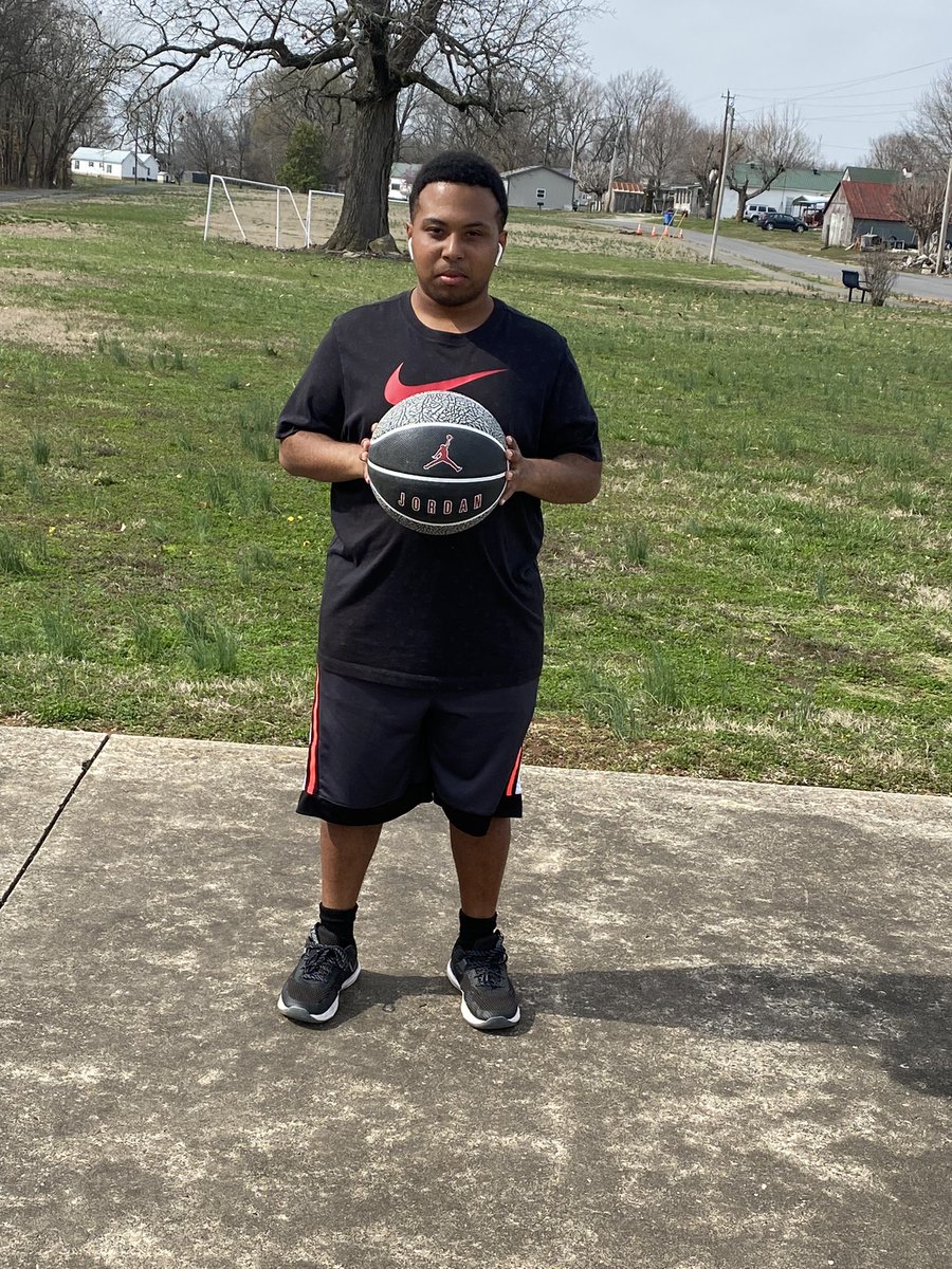 PDrizly's tweet image. I am  always ready to hoop🏀🏀!