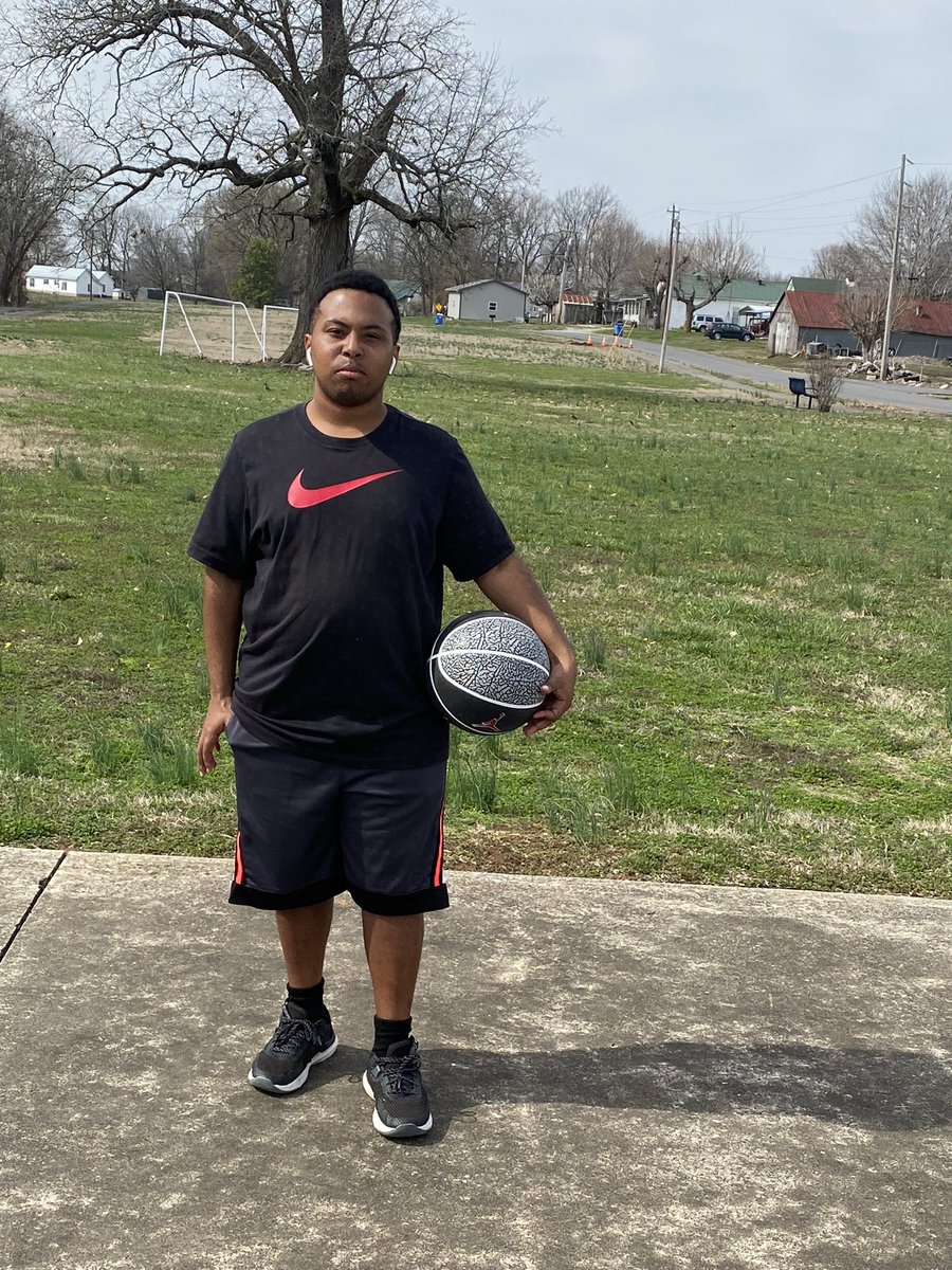 PDrizly's tweet image. I am  always ready to hoop🏀🏀!