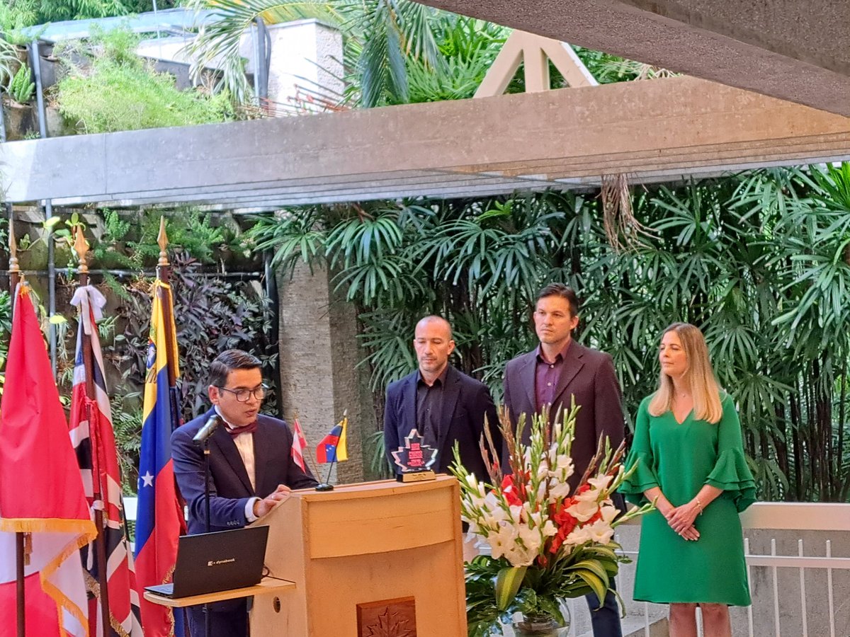 El periodista <a href="/mruizsilvera/">Marco Ruiz</a> recibe el Premio de DDHH 2023 de la <a href="/EmbCanVenezuela/">Canadá en Venezuela</a> #2Marzo