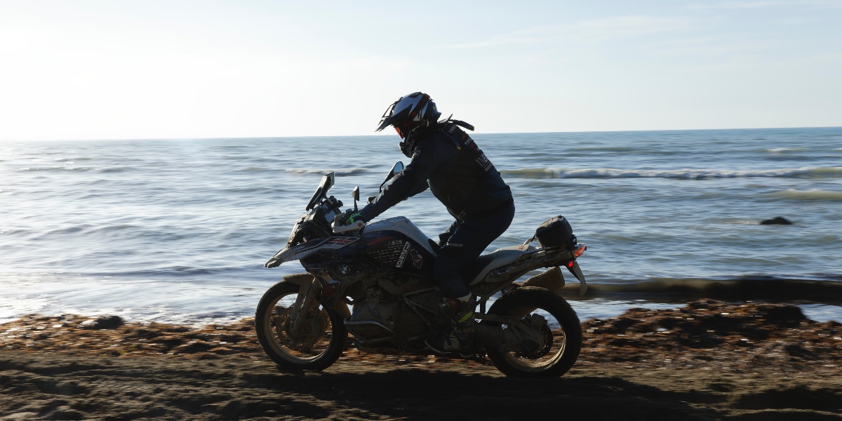 BMWMotorrad_Mx's tweet photo. ¡Lo mejor llega al final! 

Ya está la tercera parte de "Offroad Adventure Albania — The Int. GS Trophy 2022."👉  https://t.co/0F1EALdQLe

#MakeLifeARide #R1250GS #SpiritOfGS  #GSTrophy2022 @INEOSGrenadier https://t.co/tWbPsS6TP0