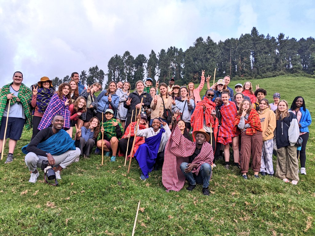 IBERE RYA BIGOGWEπ·πΌ (@ngabo_karegeya) on Twitter photo Today in Bigogwe we hosted students from Harwood Union High School in Vermont state/USA, They come to learn much about Cows in Bigogwe and they were impressed by the green hills of Bigogwe β₯οΈπ·πΌ. Today in Bigogwe we hosted students from Harwood Union High School in Vermont state/USA, They come to learn much about Cows in Bigogwe and they were impressed by the green hills of Bigogwe β₯οΈπ·πΌ.