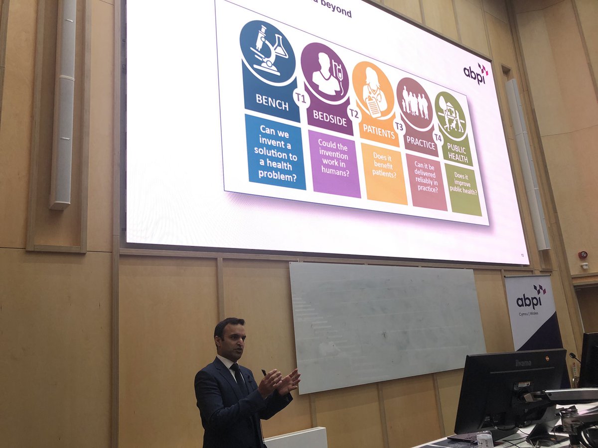 CUmedicengage's tweet photo. Final lecture in our #ScienceinHealth series. Great crowd for this joint lecture with @ABPI_UK on Drug Discovery - From Bench to Bedside. Thanks to Dr Amit Aggarwal, Medical Director. https://t.co/XCxPqNJLim