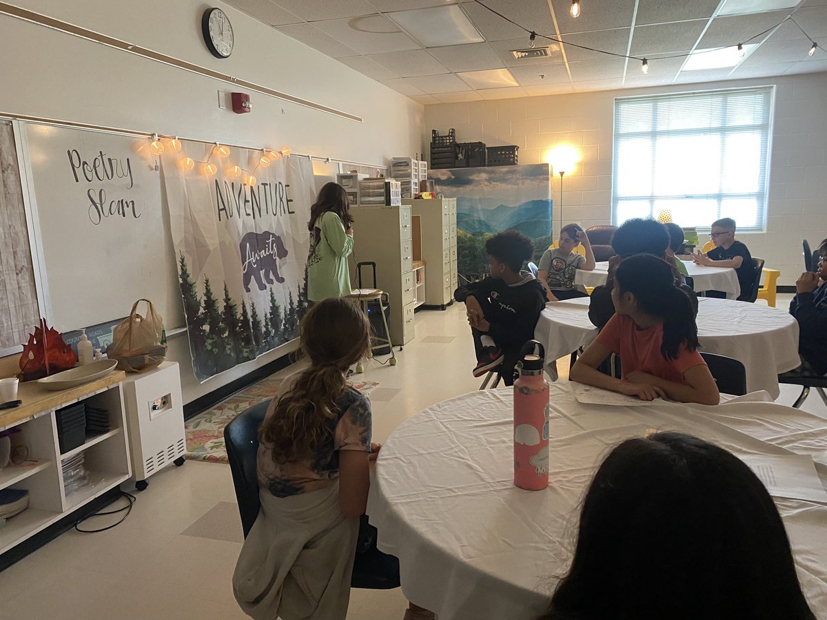 Debra Vickery tweet media