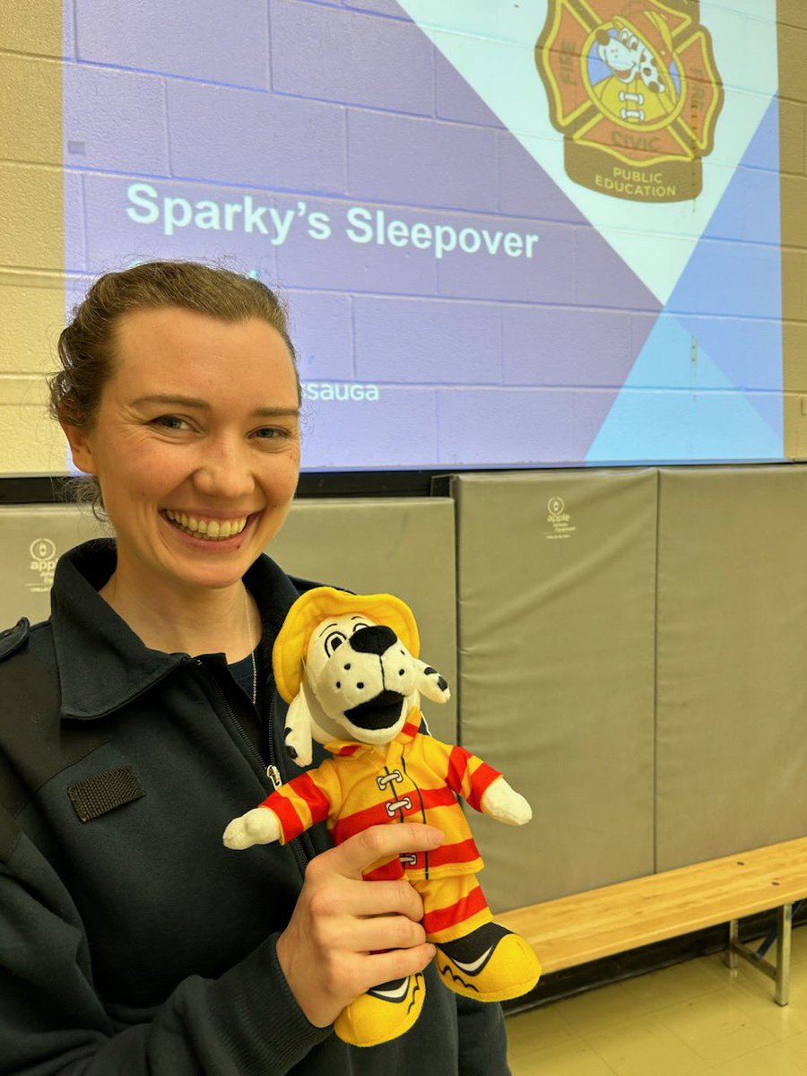 MississaugaFES's tweet photo. Our Sleepover with Sparky program ensures the family gets involved with fire and life safety activities, by checking for working smoke and CO alarms &amp; having a meeting place outside the home. Sparky can’t go to sleep without the safety checklist being completed! (St. Thomas More) https://t.co/HZlSAhRu1v