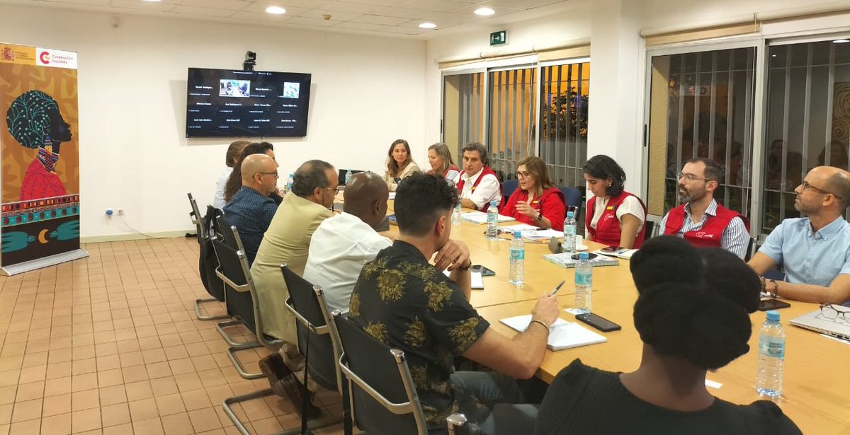 Enriquecedor encuentro con más de 28 #ONGDs🇪🇸 que trabajan en #Mozambique para la mejora de la seguridad alimentaria 👩🏽‍🌾#ODS2, Salud🏥#ODS3,🌱cambio climático #ODS13

Hemos hablado sobre las mejoras que introduce la Ley 1/23

Contáis el apoyo de @cooperacionesp #SomosCooperacion🇪🇸