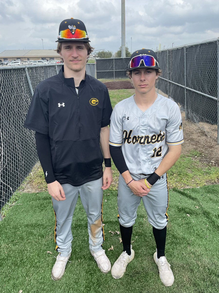 Hornets win 10-2 after an offensive explosion in the 4th.  DUDES dropping bombs today!

Kason Herbelin: 2for3 w/ Grandslam, Triple and 4 RBI
Banner Allman: 1for2 w/ HR, RBI and 2R
#bedudes #HFND #hunters