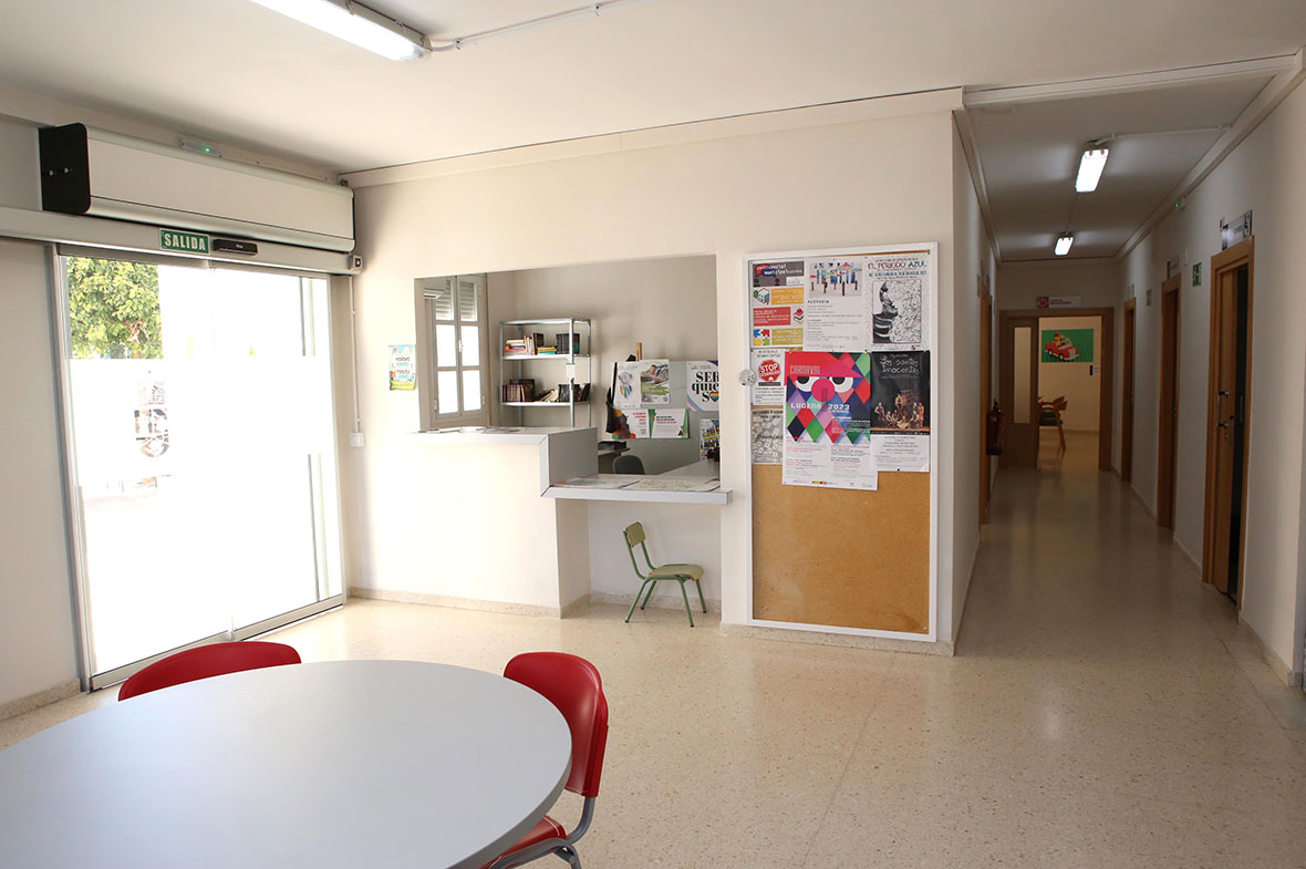 EdusiLucena's tweet photo. ✔️ Objetivo cumplido: culmina la rehabilitación de los centros sociales municipales con la reapertura de la sede de El Valle. 👏👏

+ info 👉 https://t.co/i7xSIbe00j

#EDUSI #LucenaCohesionada #Lucena https://t.co/8BO12kEsML