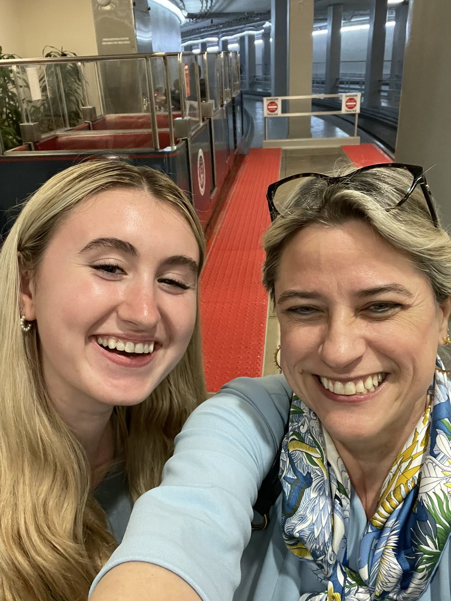 NeNeSue40's tweet photo. Thanks to Grace for taking the LA delegation @ASCEGovRel on the tram from the Senate to the House! @SenatorCassidy  

#ASCE2DC https://t.co/DH6AiXYZLo