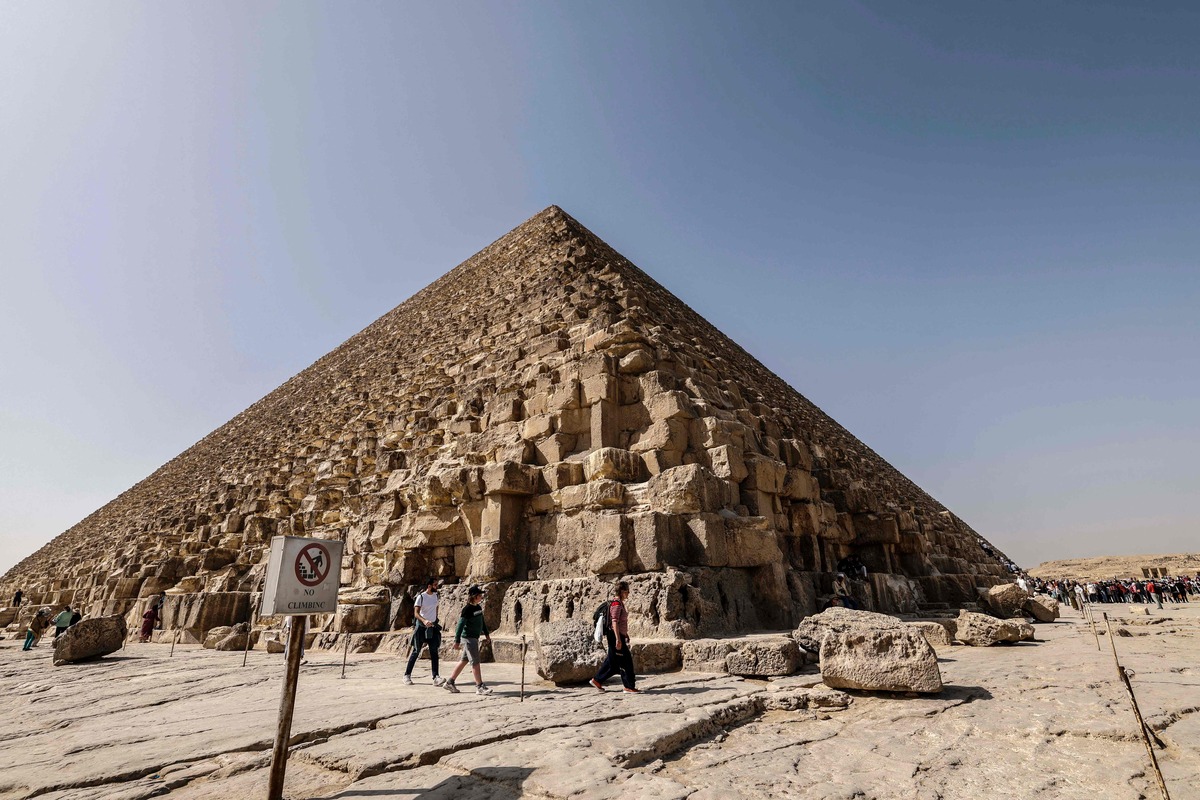 tvanouvelles's tweet photo. EN IMAGES | Un couloir caché découvert dans la pyramide de Khéops par des scientifiques; voyez la vidéo exceptionnelle https://t.co/LvcWhGo9wr https://t.co/lK15JAbQRK