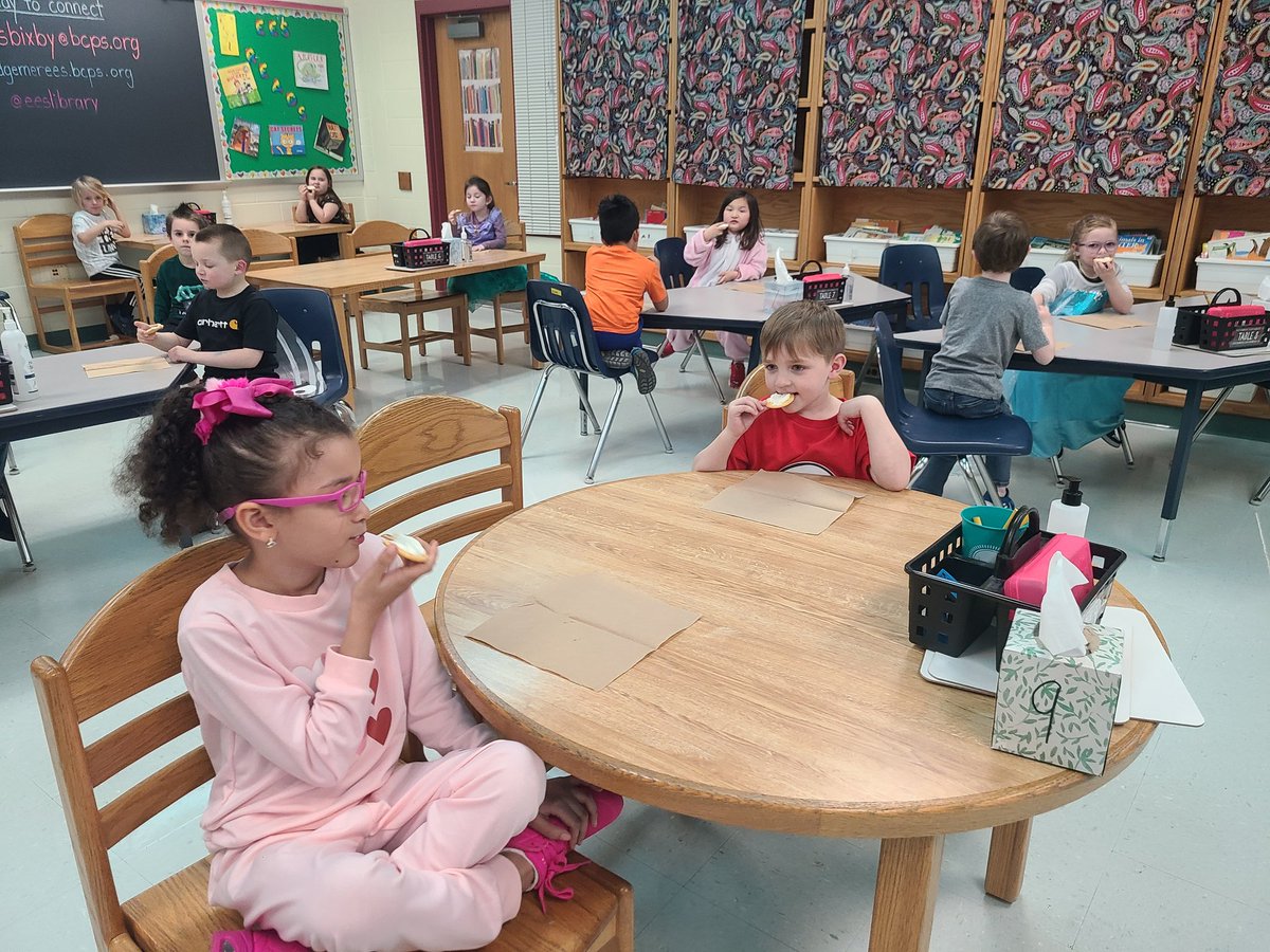 Edgemere Library tweet media