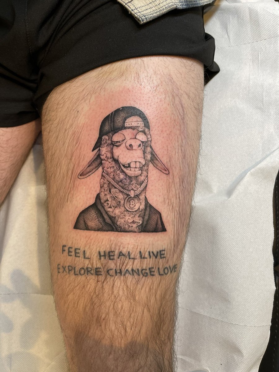 ScottyDhont's tweet photo. @LaidBackLlamas is not just a #NFT it’s my #Llamily that's why i decided to carry my forever #PFP with me forever.🙏❤️

#Nfttattoo #LaidBackLlamas #theHerd https://t.co/ajzDBogDQh