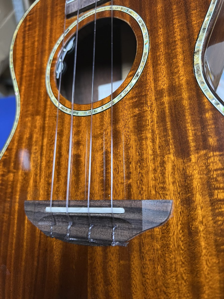 mrmaiukulele's tweet photo. MC30 ukulele, pick up installed 🧐  #originalcamera #Mrmaimusic  #Mrmaiukulele #ukuleletenor  #ukulelemusic #ukulelecovers #ukuleles #ukuleleupdate #ukulelesongs #ukuleletime 
#ukulelelover #Ukulélé #우쿨렐레 #ウクレレ
#ukuleleshop #ukulelesoprano #musicshop #musicstore https://t.co/QE0FIjJSli