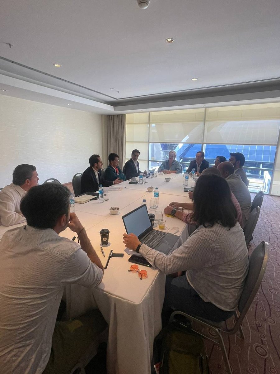 Hoy celebramos la firma del Memorándum de Entendimiento entre Zapopan y  Mendoza, Argentina.

Agradecemos la cálida recepción del Intendente Ulpiano Suarez y de la comitiva de <a href="/CiudadMendoza/">Ciudad Mendoza</a>  así como de la Cónsul María Landa y la  <a href="/EmbaMexAr/">Embajada de México en Argentina</a> a la <a href="/ComCoparmex/">Coparmex Jalisco</a> y a <a href="/CarlosD_VF/">Carlos Villaseñor</a>