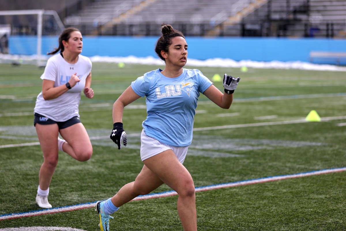 LIUWSoccer's tweet photo. 🏃‍♀️Getting in our conditioning ahead of our spring ⚽️schedule. https://t.co/cUiMdzq5Rf