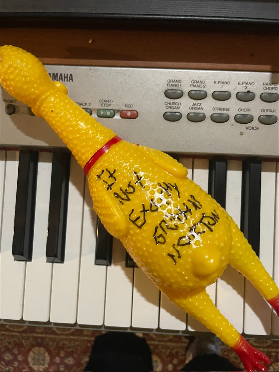 vinyltaprecords's tweet photo. 🚨COMPETITION TIME🚨

We've got a @sleafordmods signed test pressing AND rubber chicken (🤣) to give away!

To enter:
+ Follow, Like AND Retweet
+ Bonus entry if you pre-order new album 'UK Grim' via https://t.co/kFPjeMBQQI

1st prize: Test Pressing
2nd prize: 🐔

Draw: 10.03.23 https://t.co/5PEgm8QnJ8