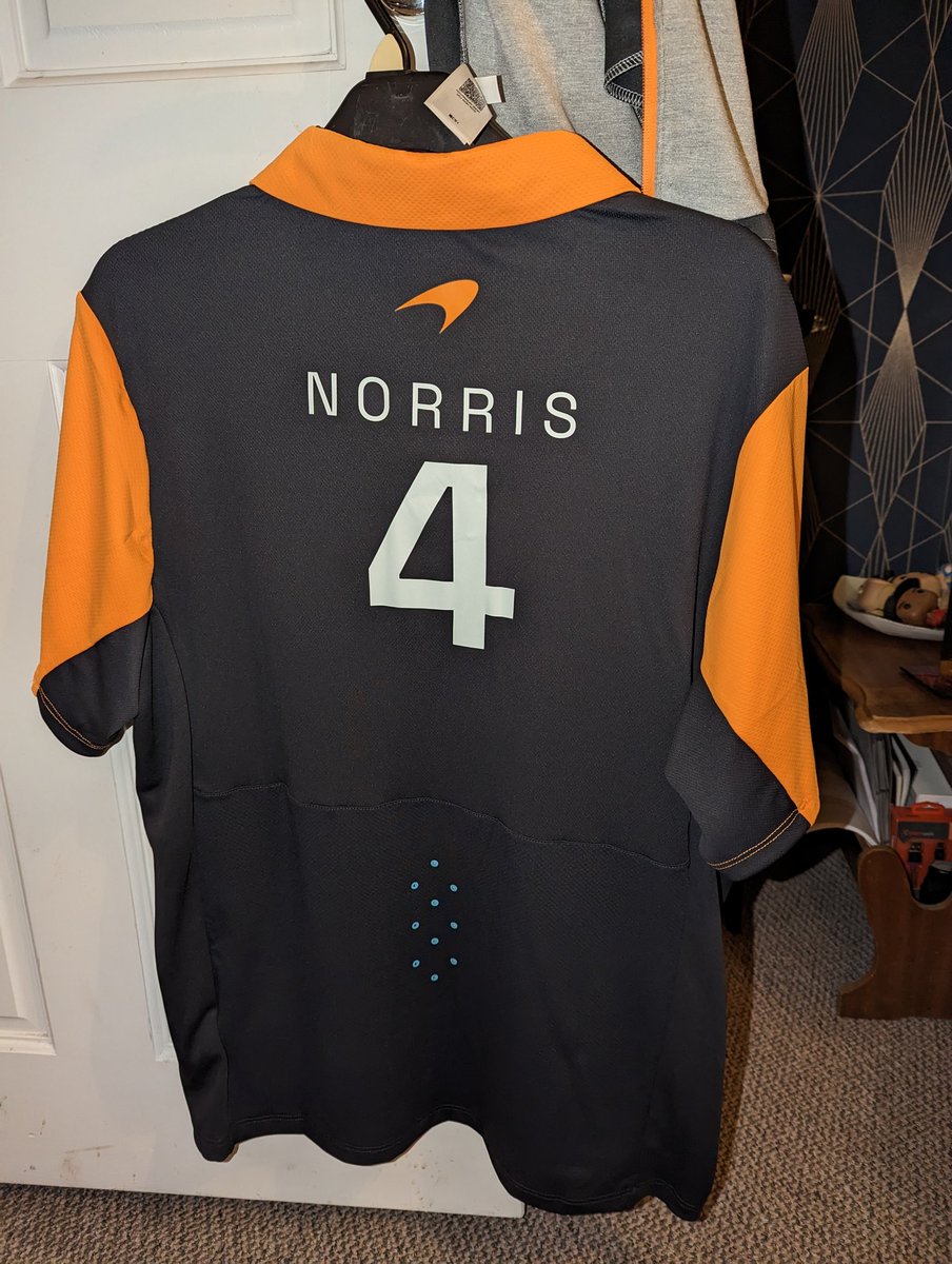 jackNeville116's tweet photo. @LandoNorris @McLarenF1 officially ready for the new season #MCL60 #McLaren https://t.co/5Ao8ung3QK