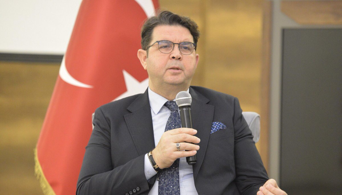 DenibDenizli's tweet photo. DENİB Başkanımız Sn. Hüseyin Memişoğlu, DTO Başkanı Sn. Uğur Erdoğan, DSO Başkanı Sn. Selim Kasapoğlu ve DTB Başkanı Sn. İbrahim Tefenlili, Sn. Ümit Yakuphan’ın “Forum” Programı’na katılım sağladı. https://t.co/y2ieuemFrd