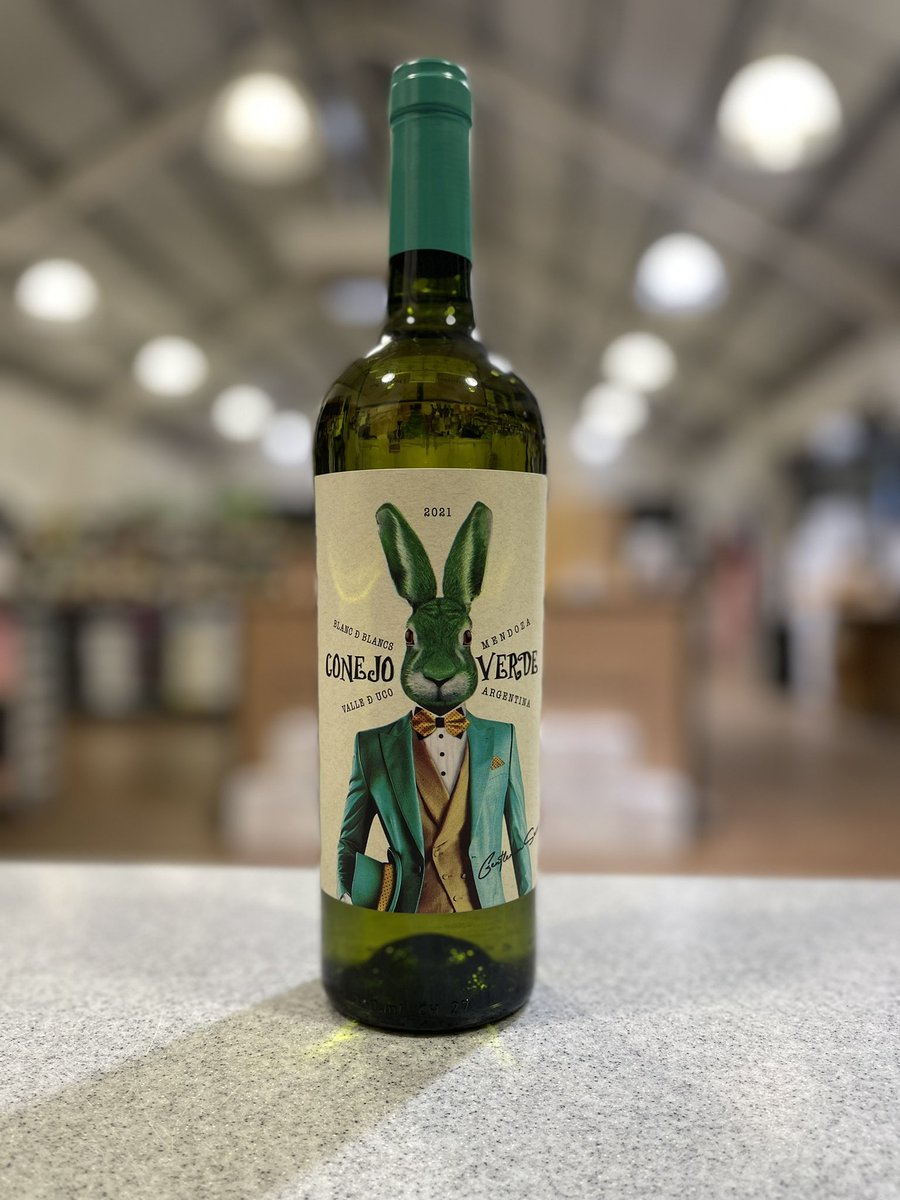 majestichas's tweet photo. The Conejo Verde from Argentina is new to us here in Haslemere. A blanc de blancs blend of 50% Viognier 30% Sauvignon Blanc &amp; 20% Torrontés, a real treat just lightly chilled to bring out the smooth flavours. Plus a great looking label. One to try for under £10! 
#wine https://t.co/u09imuCCyy