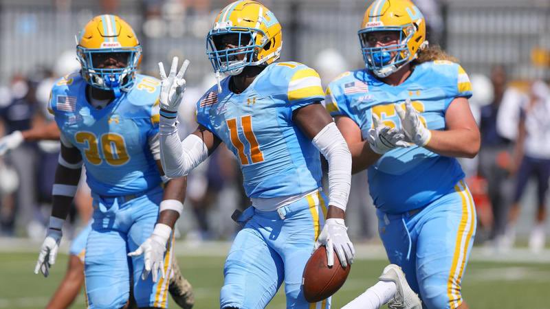 Blessed to receive and offer from Long Island University @CoachRobertsLIU @d_presley14 @SupremeAthlete_