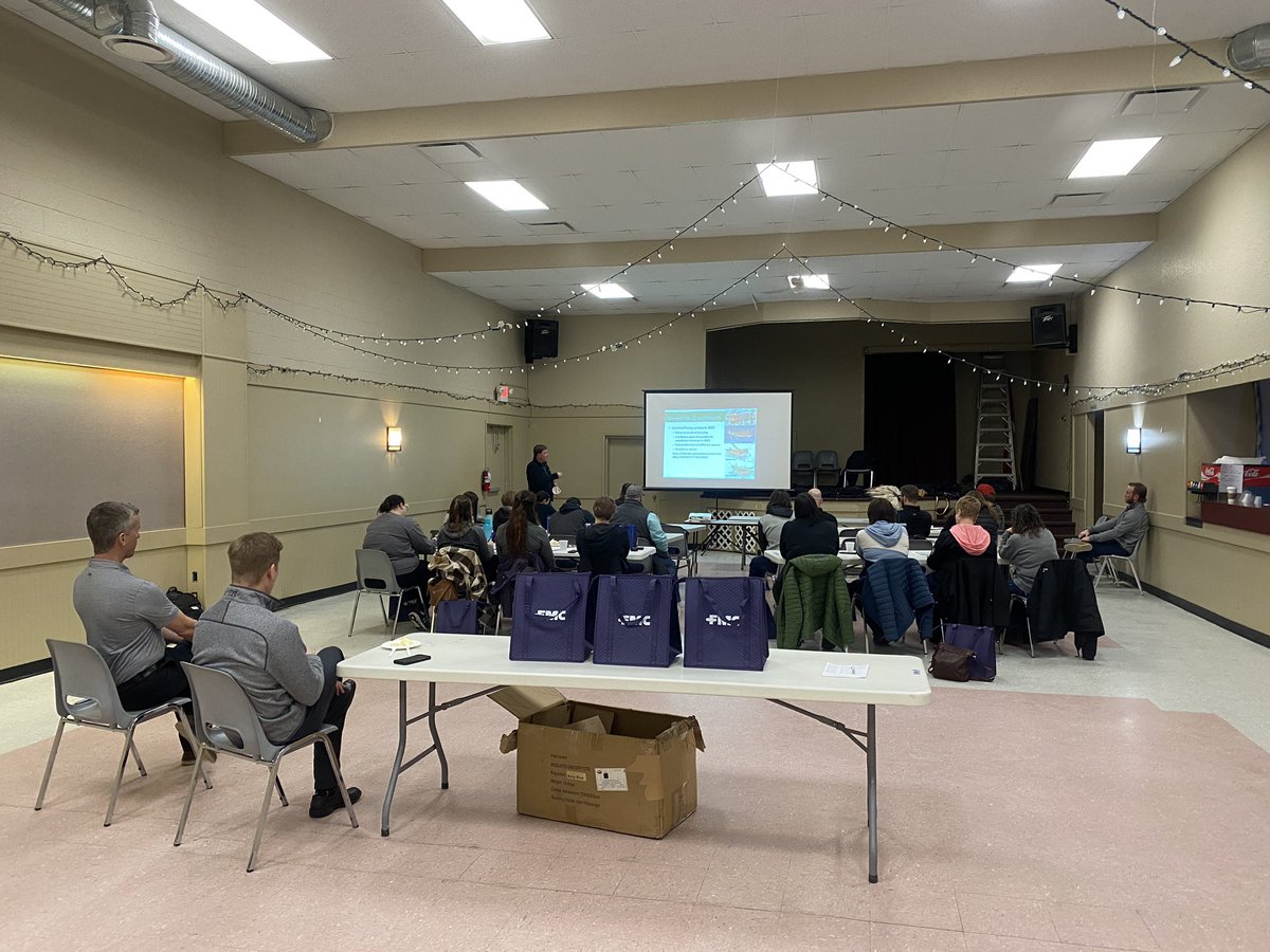 Reflecting on a great day in Swift Current connecting with local agronomists. Big thanks to <a href="/dr_tansey/">Dr. James Tansey</a>  <a href="/SKweedgeek/">Clark Brenzil, PAg.</a> for making the drive &amp; providing valuable insights in their fields. <a href="/FMCAgCanada/">FMC Ag Canada</a>