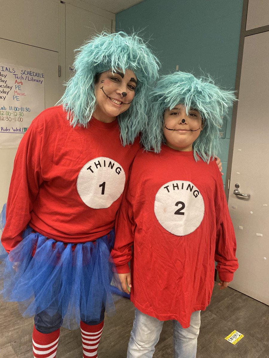 My favorite thing 1 and thing 2! <a href="/amanda_parish/">Panda🐼</a> <a href="/HumbleISD_OFE/">Oak Forest Elementary</a> #ReadAcrossAmericaDay