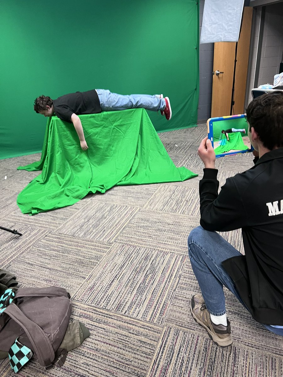 JaysMultimedia's tweet photo. Getting ready for our green screen lessons with Pre-K! https://t.co/EH3j5TyaPH