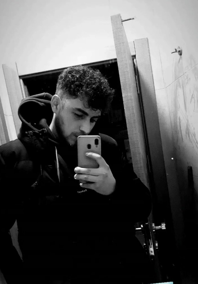 _lavinia_08's tweet photo. #YeniProfilResmi https://t.co/RoBUX5R0zi