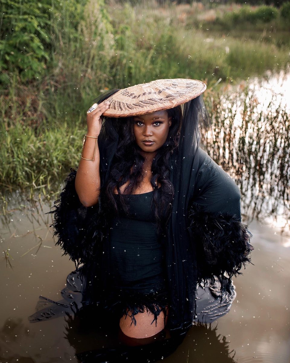 FuzzPapi's tweet photo. Rainmaker vibes 
captured by @travolta2394 ✨
Wearing @FuzzPapi https://t.co/TGHo9XCBv8