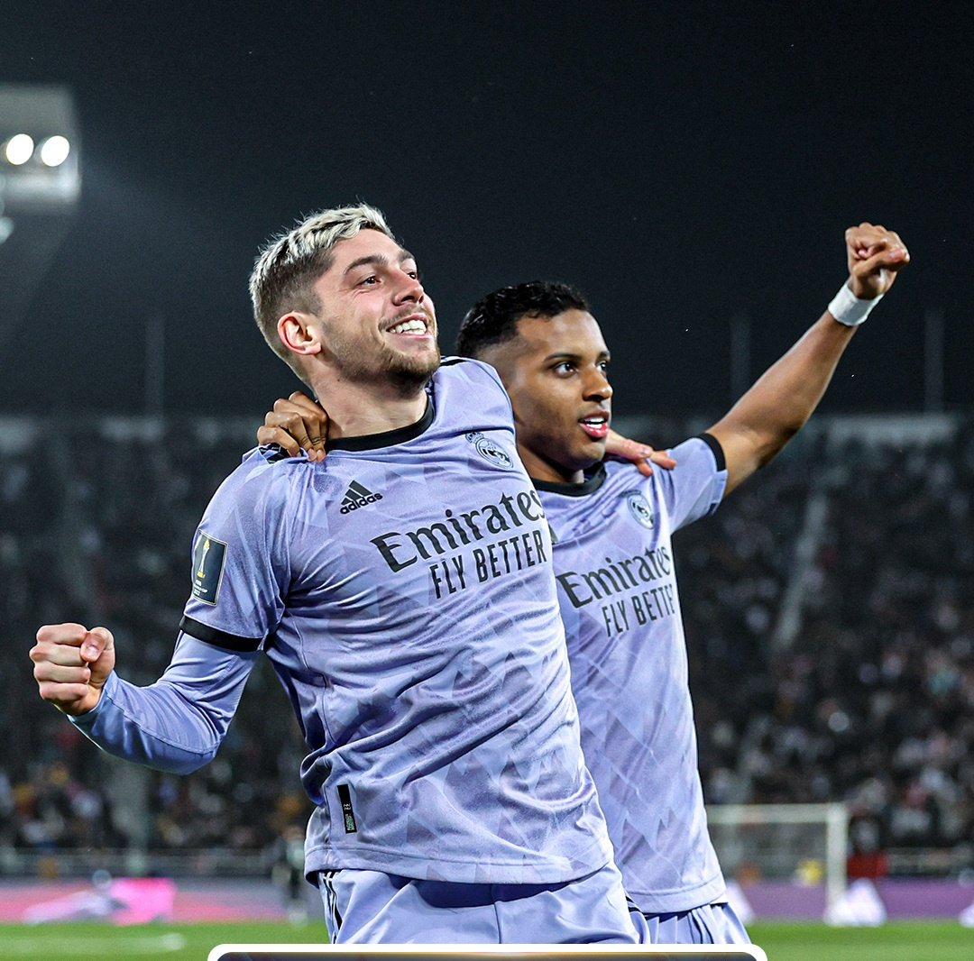 hadeey010's tweet photo. اجمل شي لما تختم ليلتك بمبارة للملكي والاجمل انها كلاسيكو 
يارب الفوز يكون حليفنا 👊💪🏻🔥

#هلا_مدريد 🤍 https://t.co/jFuhngDovz