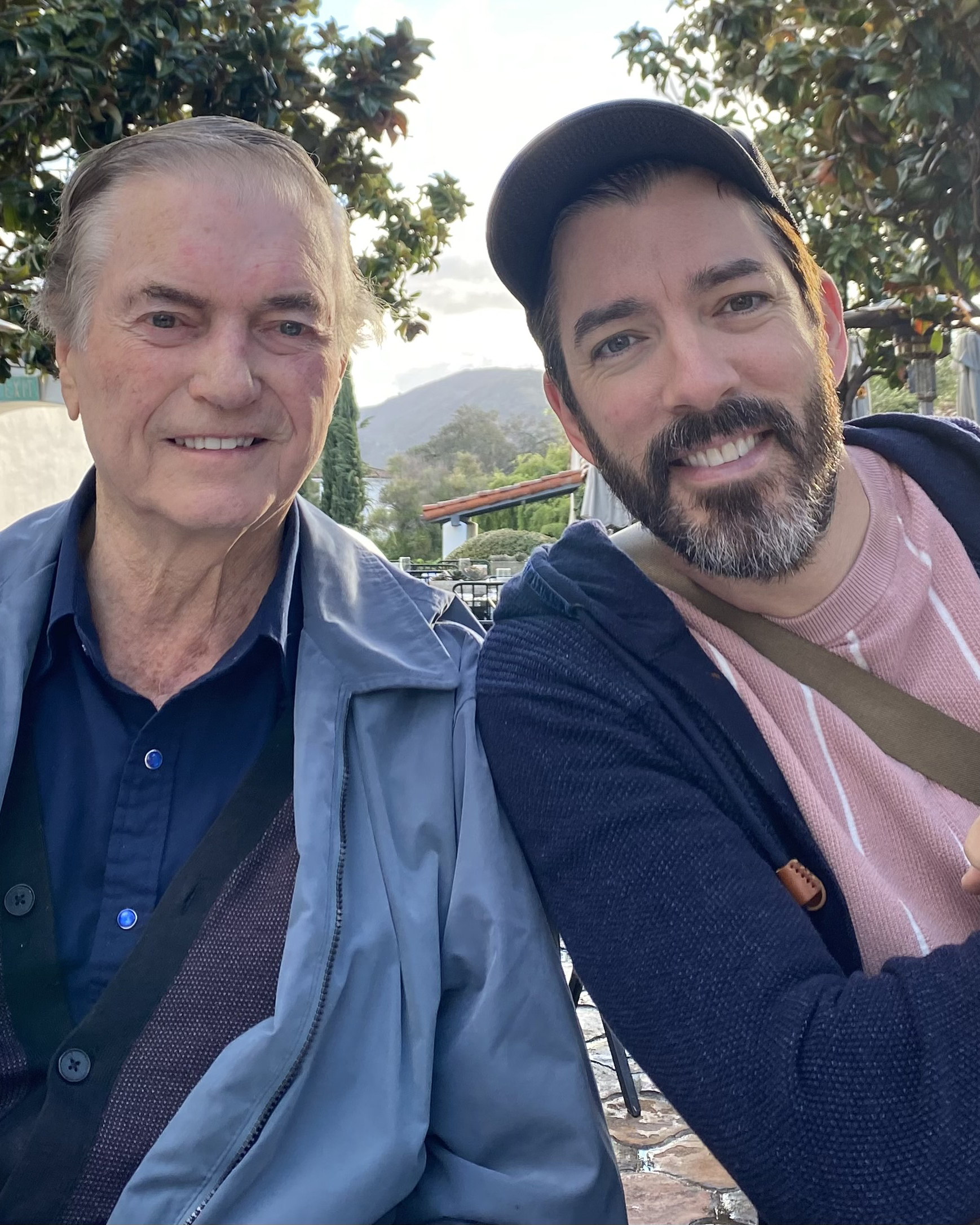 Drew Scott (@MrDrewScott) / Twitter