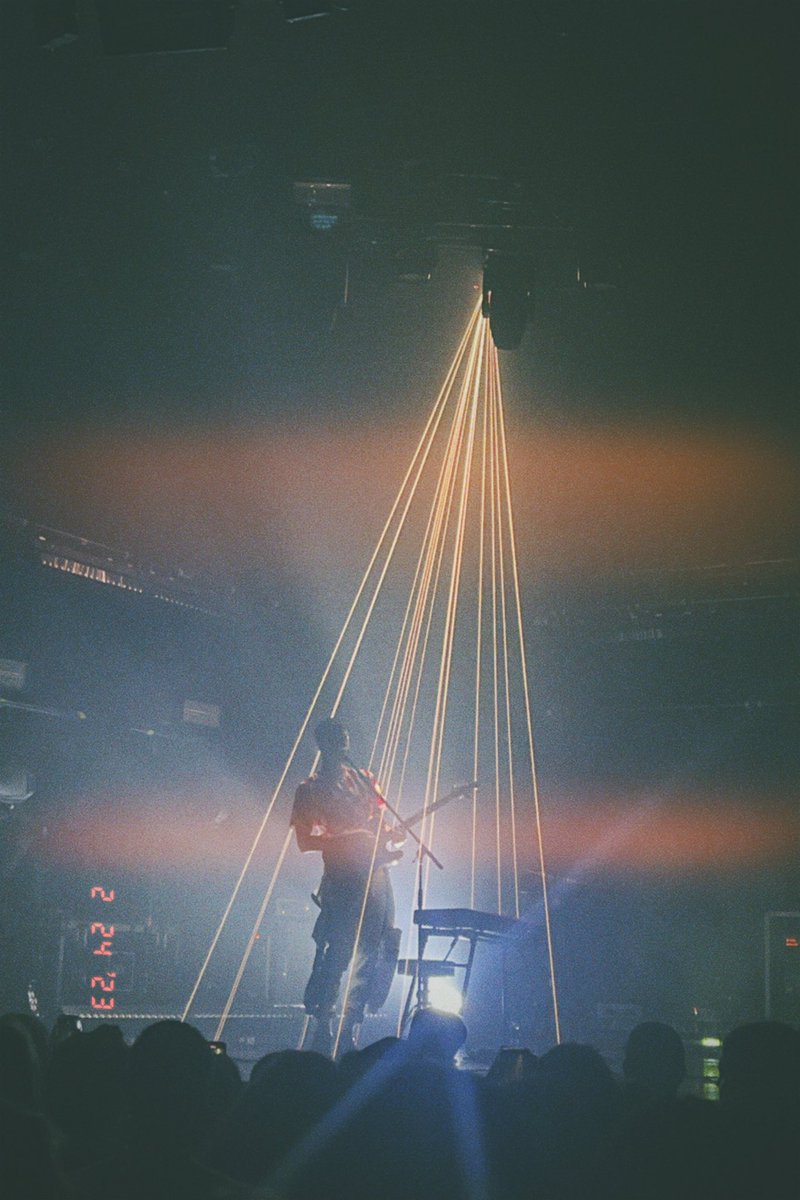 ST_Santigraphy's tweet photo. @iameden thank you for the best show in my life!!! The music, the lights, the songs. I can’t be more happy… just thank you for making music and being my favorite artist❤️🔥 https://t.co/NoiDyytetf