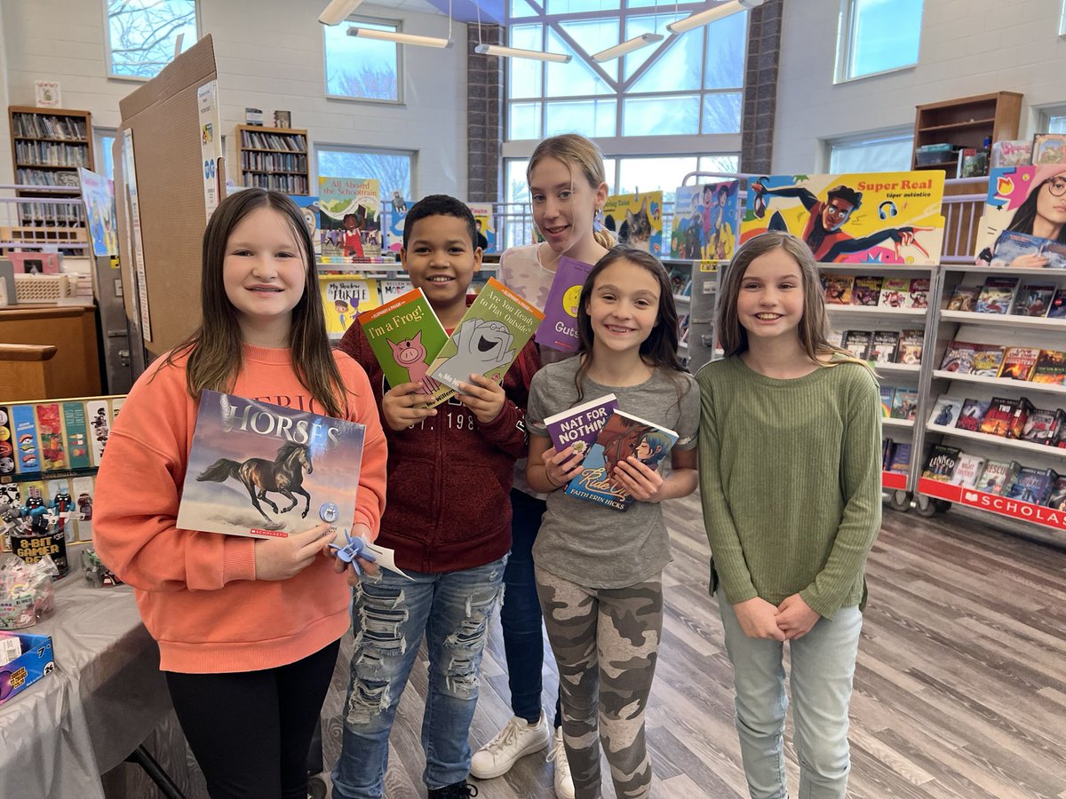 Mrs. Boon & Mrs. Charles tweet media