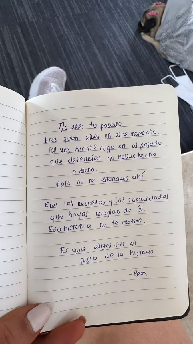 SoyBrenVita's tweet photo. No eres tu pasado, eres tu presente 🤍 https://t.co/nCV6EsWYg6