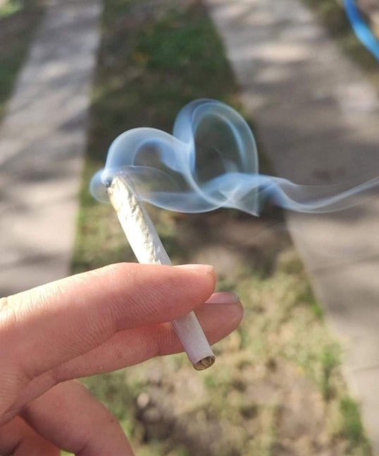 quando fumo pensando em você 😩
