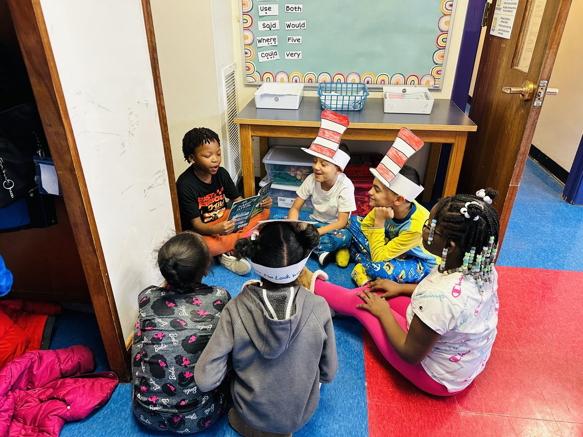 SNerwinski's tweet photo. Read Across America 📚❤️ Room 107 had so much fun reading to their second grade friends on Dr. Seuss Day! Thank you for organizing @mbbarbro 🫶🏻@johnsonschoolde #JESWildcats https://t.co/IPJ6GBEd57