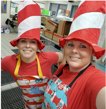 DVUSDnutrition's tweet photo. Fish 4 lunch. Happy Birthday Dr. Seuss! @DVUSD #schoollunch #fish4lunch #extraordinaryfood https://t.co/zdyk7n9q5b