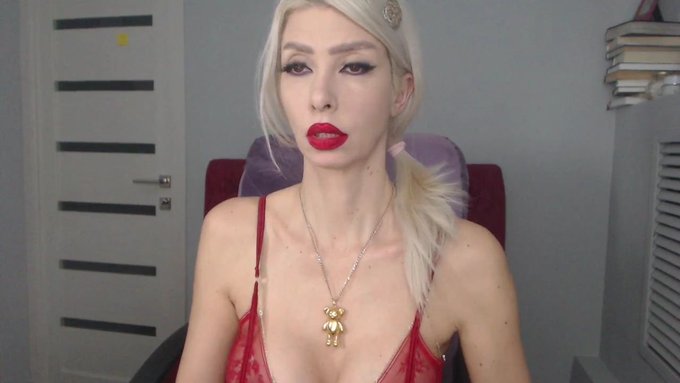 I'm online @MyFreeCams! #onmfc https://t.co/PlGLdxpm31 💚 https://t.co/bAoiEl7Z84<a class="tags" href="/tag/myfreecams">@myfreecams</a><a href="/tag/onmfc"class="tags">#onmfc</a>
