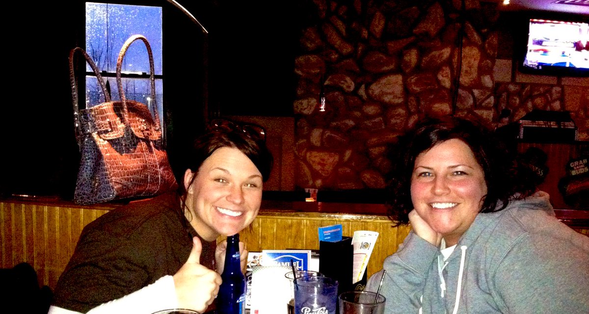 parenteauteach's tweet photo. No matter what stage of life we enter or where ours jobs have taken us, we started this journey together and will always be able to pick up where we left off! #hiredtogether #retiretogether #year14 @MrsSklad https://t.co/yW2TdSA2TU