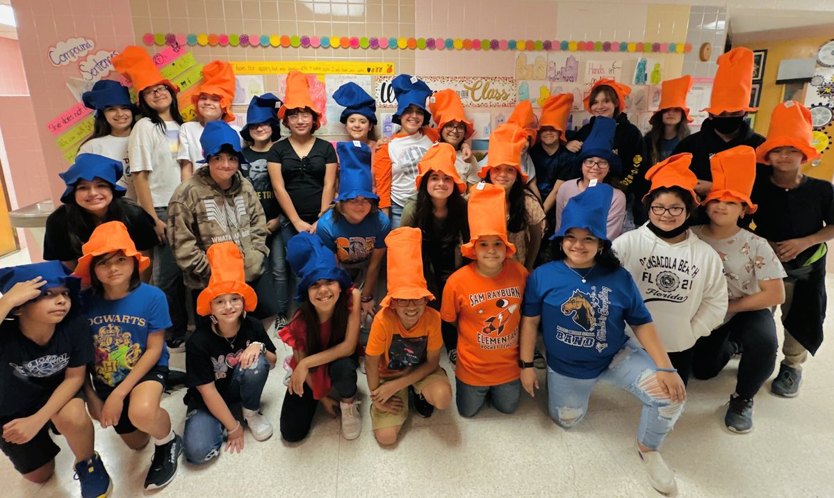 ALZ_Rockets's tweet photo. Rayburn Safety Patrol celebrating Dr. Seuss’s Birthday!#ReadAcrossAmericaDay #DrSeussDay #rocketpride @Rockets120 https://t.co/8t8kjhn4eo