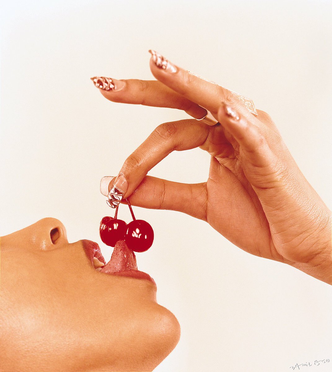 auntymurda's tweet image. jamil gs x supreme. 2001